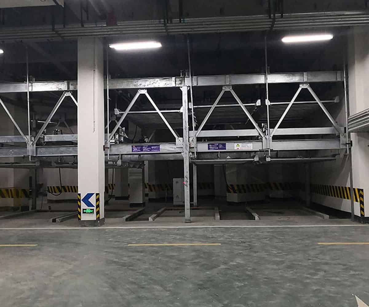 雙柱簡易升降立體停車設備安裝.jpg